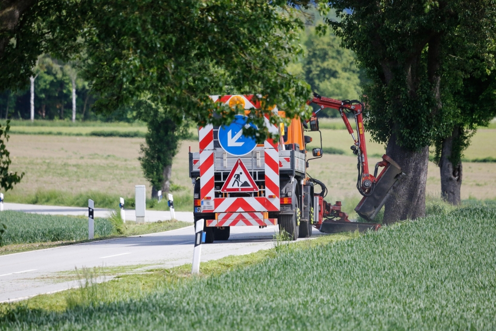 schauhi-road-service-6290539_1920.jpg